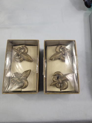 SPI Decor Hardware Picture Hanger Collection Brass 2-2Pack. 92 - Picture 1 of 8