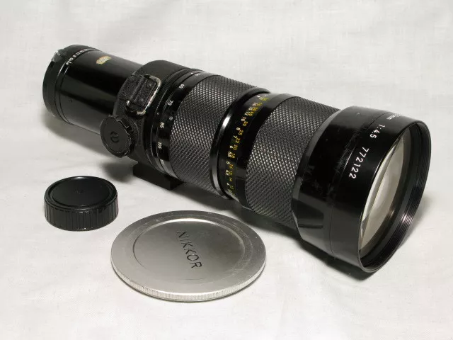 NIKON ZOOM NIKKOR 50-300mm 1:4.5 NON-AI/F MOUNT LENS @