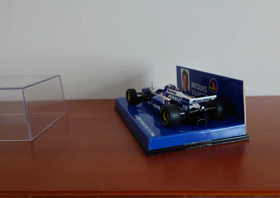 Williams FW18 1996 Jacques Villeneuve escala 1/43 Foto 4 de 4