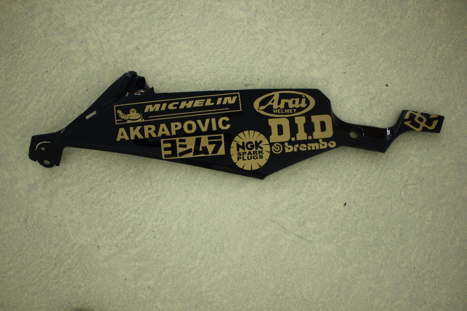 AFTERMARKET ABS PLASTIC FAIRINGS FOR SUZUKI GSXR600/750 06-07 GOLDEN JORDAN image