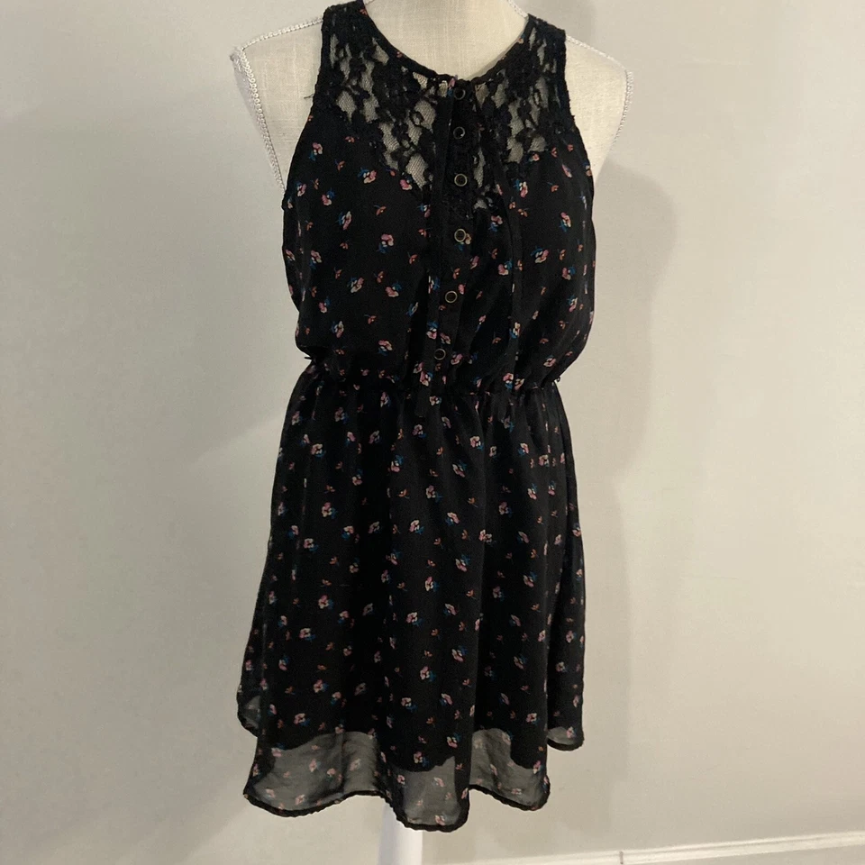 Vestido I Love H-81 Juniors Talla Mediana M Estampado Floral Espalda Abierta Encaje Foto 4 de 4
