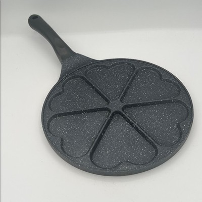 New Tognana Heart Shaped Nonstick Cast Aluminum Egg Pancake Pan