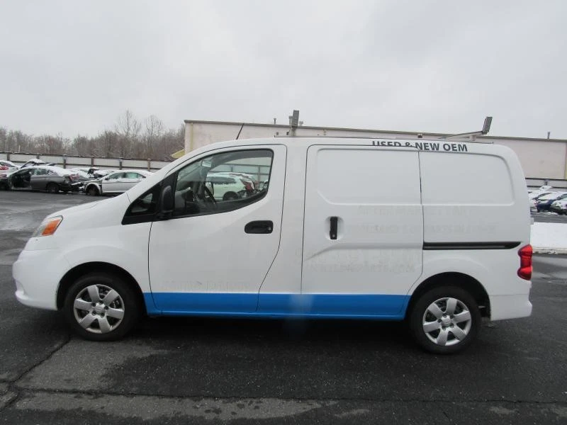 FOLA DE MOLA TRASEIRA OEM 13 14 15 16 17 18 19 20 21 NISSAN NV 200 SOMENTE RETIRADA - Imagem 2 de 4