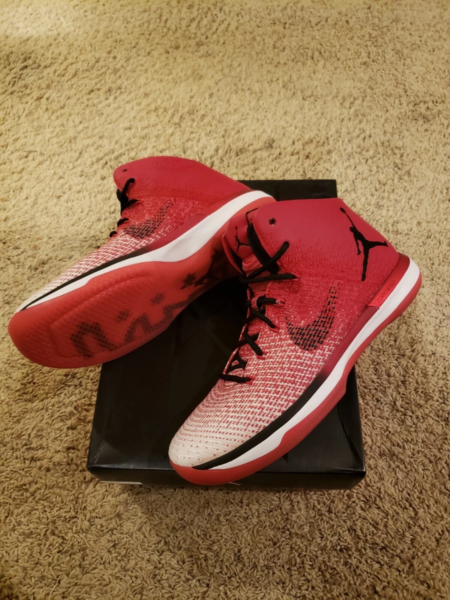 Air Jordan 31 XXXI Red/White/Black CHICAGO Size: 10.0 DS