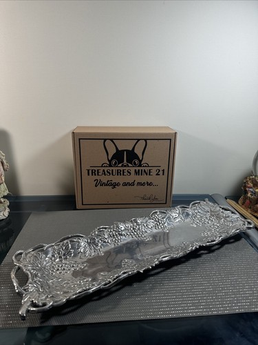 Vintage 1995 Arthur Court Crafted Aluminum, Grapes Design Serving Tray (R708)