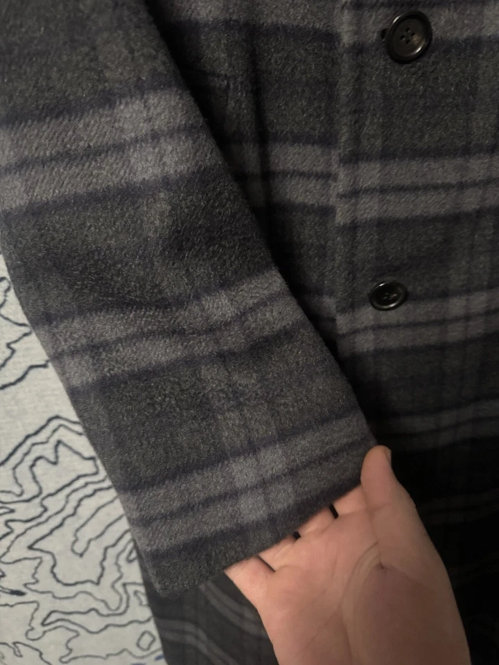 Brioni - Cashemere para hombre - Chaqueta abrigo Martigny - Cuadros negros Foto 2 de 4