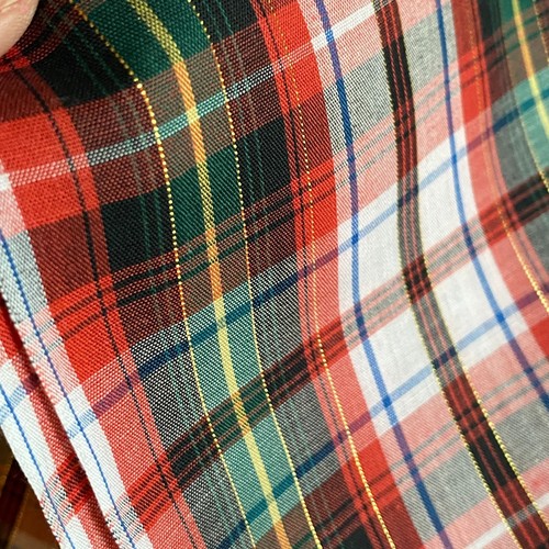 2 YD Vintage Plaid Shirting Fabric Metallic Thread Red Green Polycotton - Picture 2 of 6