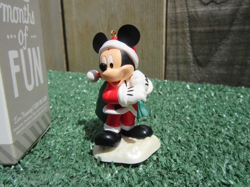 Hallmark Keepsake Ornament Santa's Happy Helper A Year Of Disney Magic - Picture 2 of 5