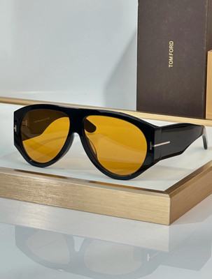 TOM FORD Bronson TF1044 Unisex Sunglasses 60 12-140