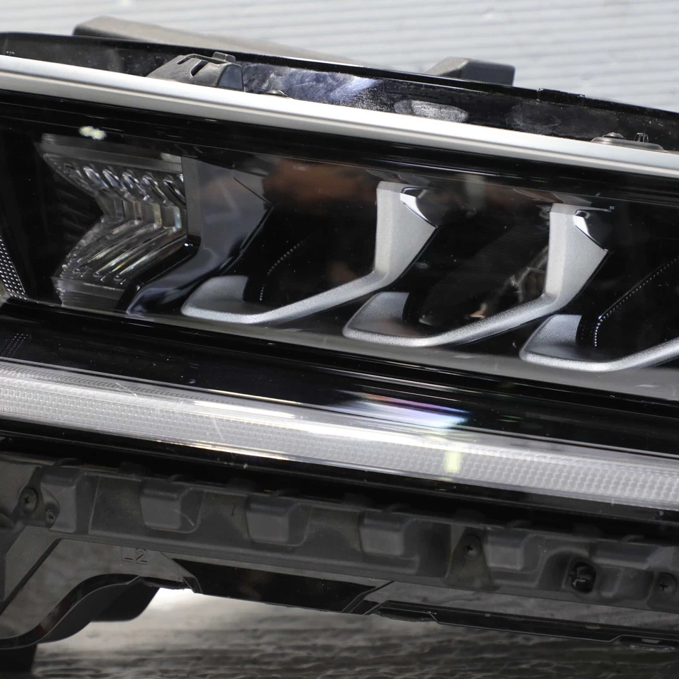 Faro izquierdo LED 2021-2023 Kia Sorento Silver Trim Base OEM 92101-P4000 Foto 4 de 4