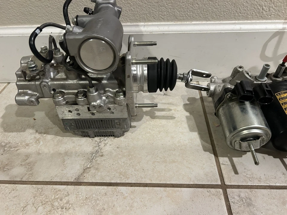 ✅TOYOTA PRIUS OEM HYBRID ABS BRAKE PUMP SYSTEM ANTI LOCK BOOSTER 2010-2015 SET ✅ - Imagem 2 de 4