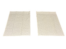 Set of 2 White Floral Pillowcases 20.5 x 31 in