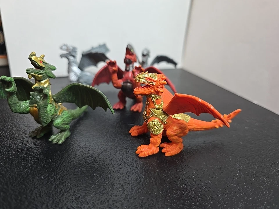 Mega Bloks Dragons Universe LOT of 5 - Vintage Armored Dragons Minature D&D - Image 4 of 4