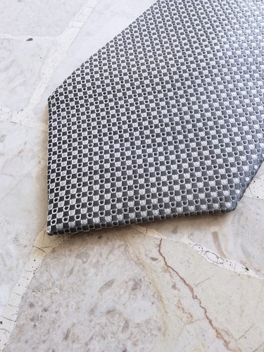 Cravatta jacquard 100% seta argento grigio micro fantasia geometrica Invidia - Foto 2 di 12