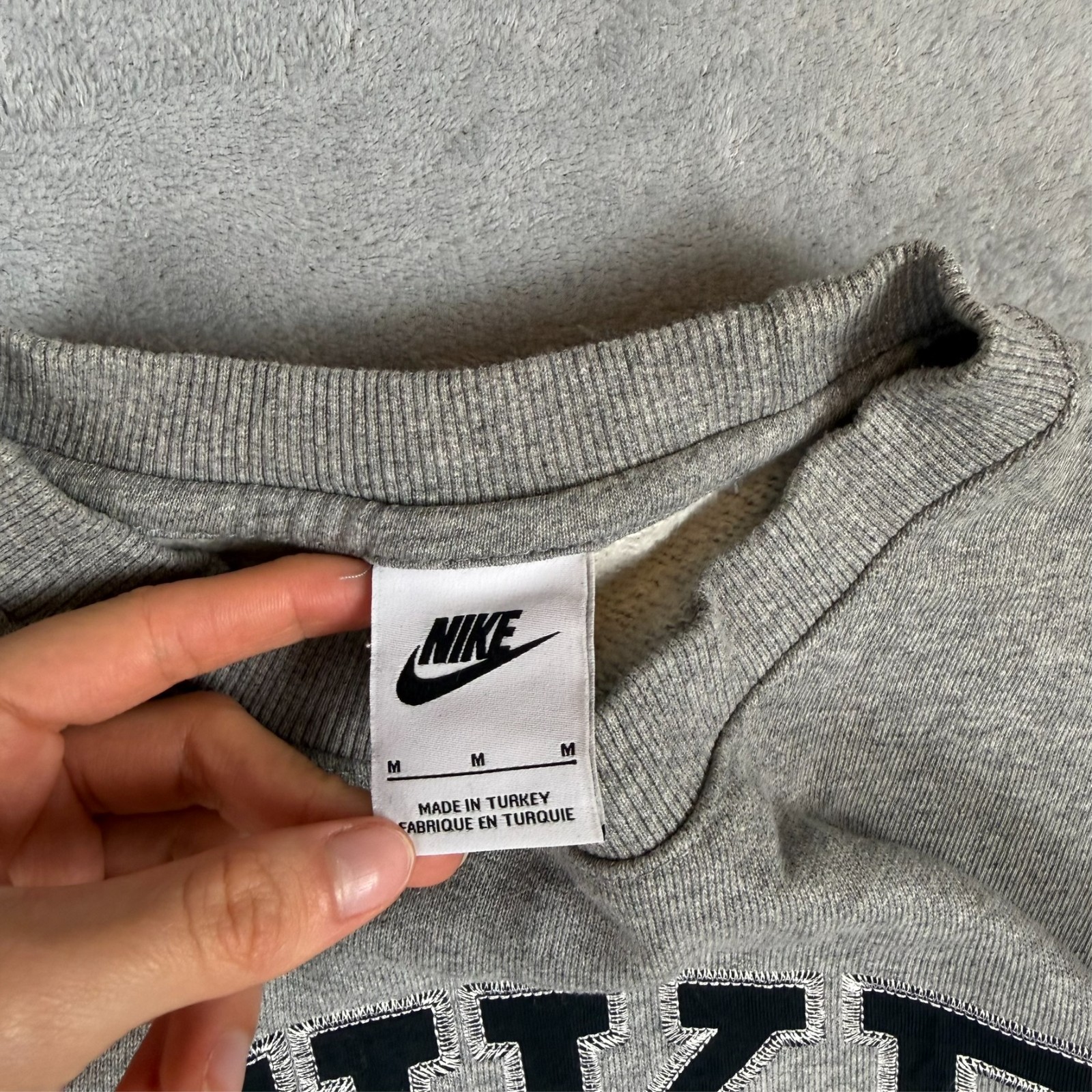 Vintage Nike Grey Spellout Heavyweight Oversized Medium Pullover Sweatshirt image 6