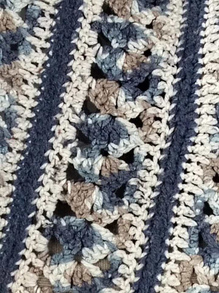  Afgano; Hecho a mano; Borde festoneado; Manta para regazo; Taupe/Crema/Azul; Usado en excelente estado! Foto 4 de 4