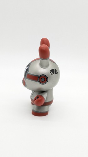 Figura Kidrobot The Spaceman Dunny Evolved de Frank Kozik 2013 - Imagen 2 de 6