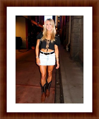 Riley Gaines 8.5 x 11 Candid Color Unframed Photograph Collectable Art Print