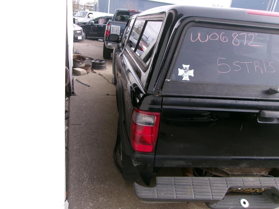 Used Front Left Door Interior Trim Panel fits: 2001 Ford Ranger  Grade A Foto 3 de 4