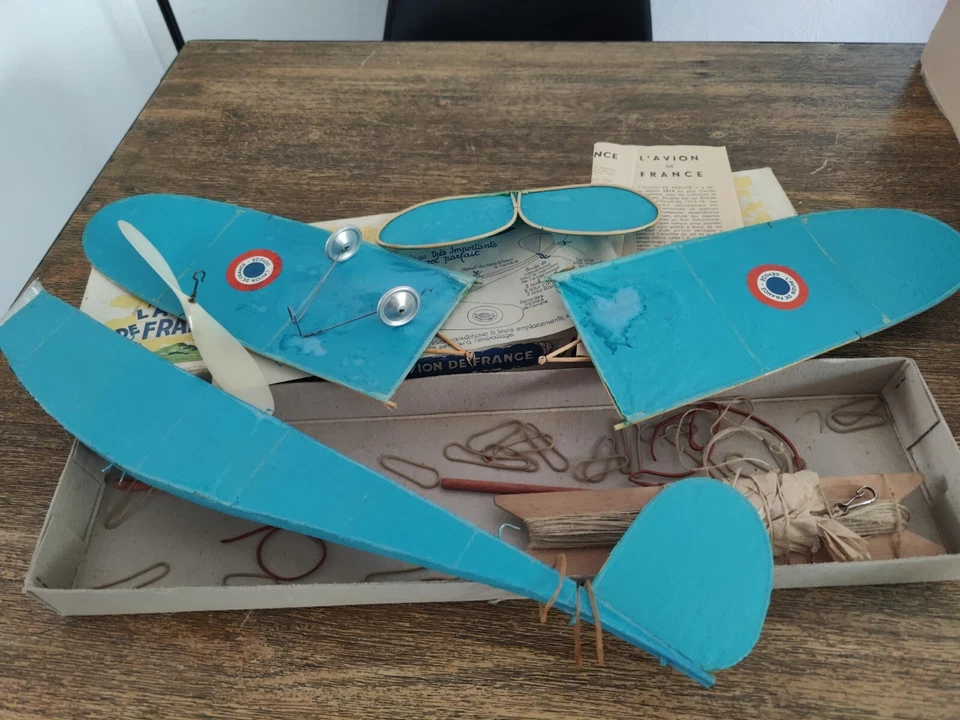 Glider 1960 The Plane Of France ( United States) The Condor Model Airplane Blue - Image 3 of 4