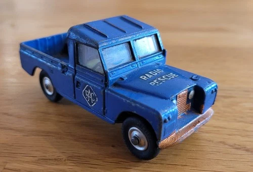 1959-1962 VINTAGE CORGI TOYS No. 416 RAC RADIO RESCUE LAND ROVER 109” W.B.