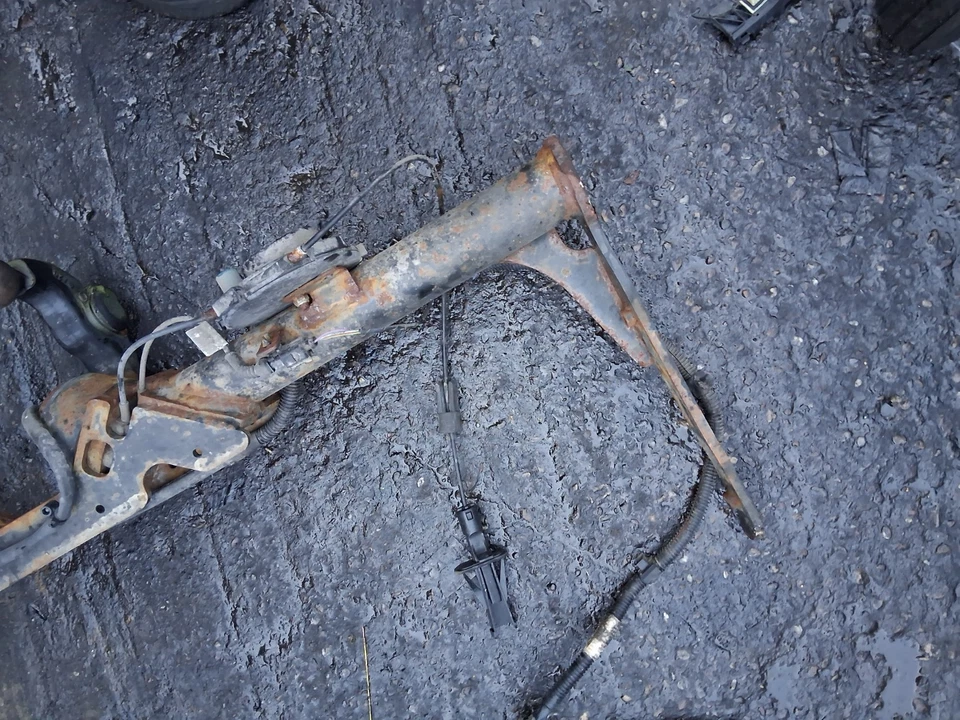 2016 VW VOLKSWAGEN GOLF MK7 ESTATE REAR METAL TOW BAR WITH ELECTRICS 5G9803880D - Image 2 of 4