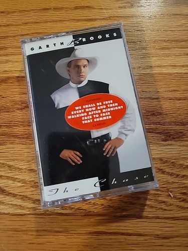1992 Garth Brooks The Chase Factory Sealed Cassette Tape Liberty Records - NEW! - Picture 5 of 5