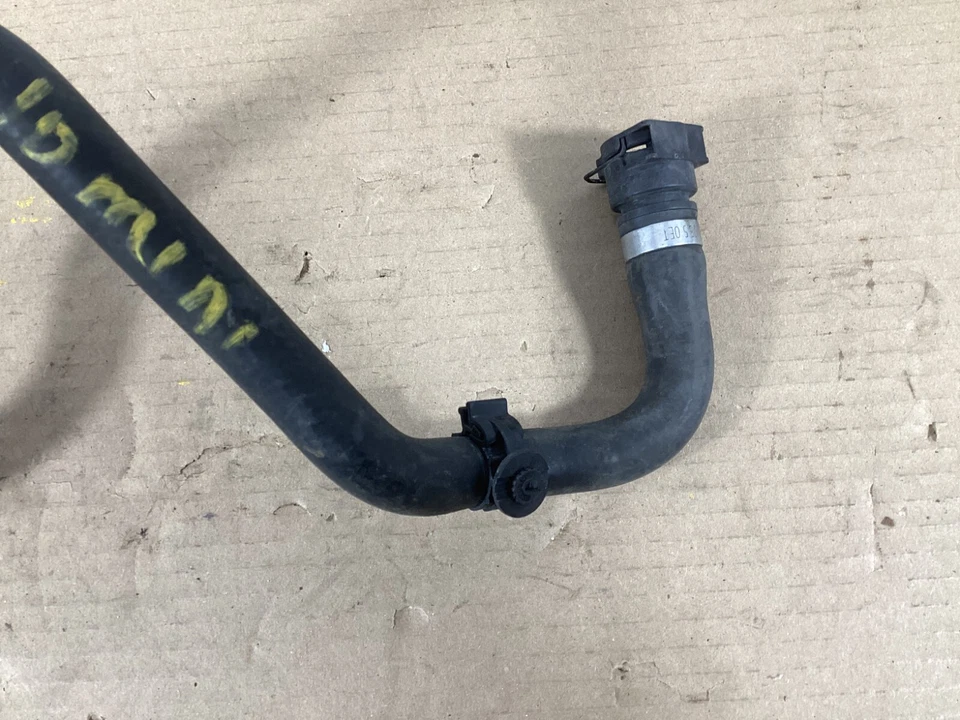 Оригинальный шланг водяного охлаждения двигателя Mini Cooper 2007-2013 годов выпуска 17122754573 годов выпуска. - Изображение 3 из 4