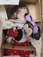 Walt Disney World Girl Hand crafted Doll Ashton Drake Minnie Mouse by Tomescu
