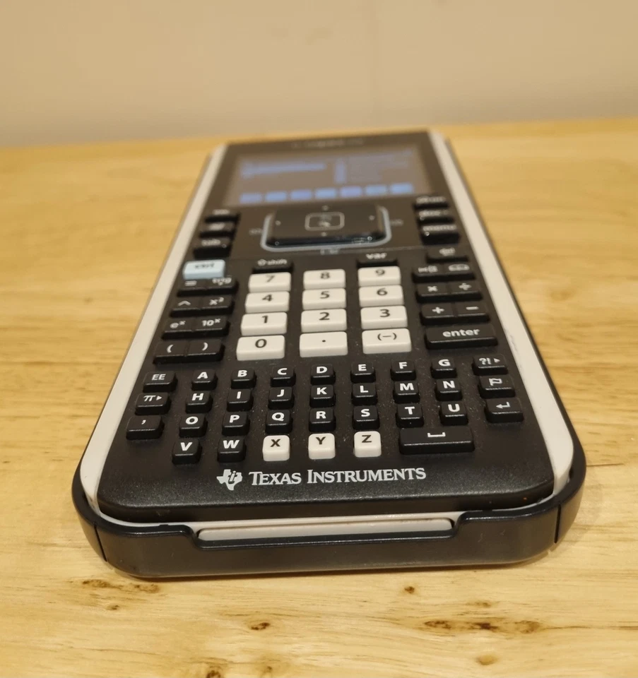 Texas Instruments TI-Nspire CX Black Graphing Scientific Calculator + Cable - Image 4 of 4
