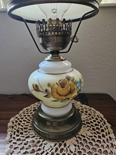 VIntage Hurricane Lamp Electric Floral - Picture 6 of 9