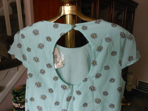 FOREVER 21 MINT GREEN DRESS, YELLOW CREAM FLOWERS, CAP SLEEVE, OPEN BACK, LARGE - Picture 9 of 11