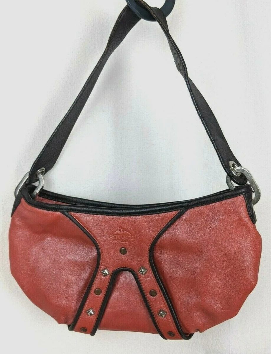 Petusco handbag store