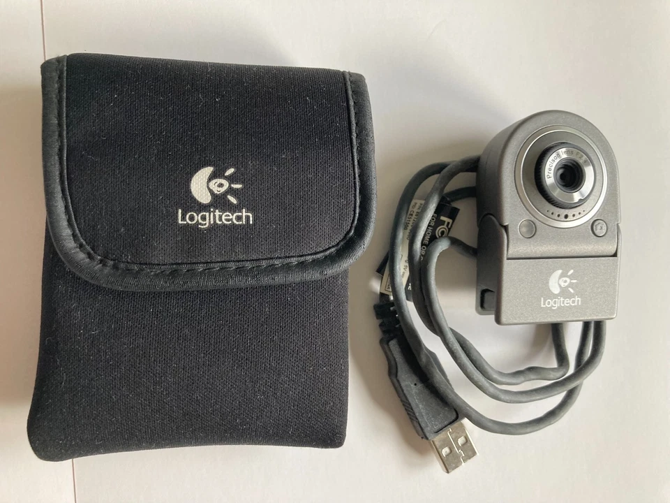 Quickcam / Webcam - Logitech Precision Lens F 2.4 - Mit Tasche - für Notebook