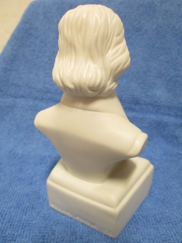 x2 Vintage WILLIS MUSIC CO. Mini-Bust 5” Beethoven 1770-1827 Schumann 1810-1856 - Picture 5 of 20