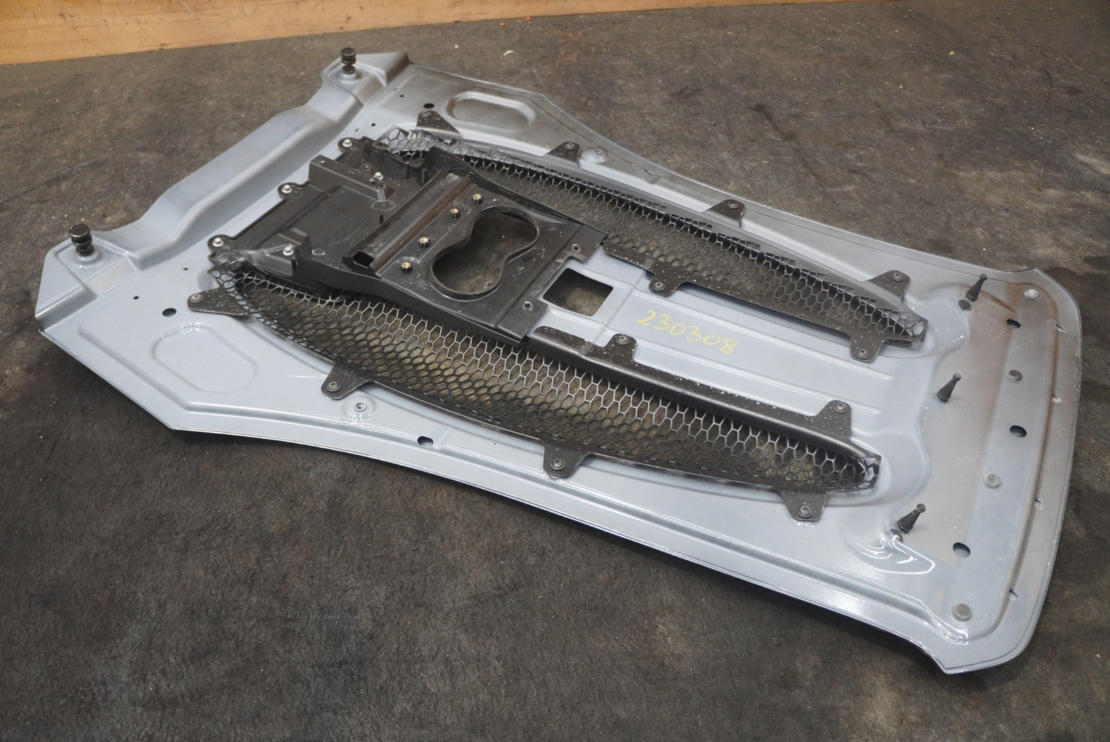 Rear Engine Trunk Lid Bonnet Cover Grille Panel 13AA111SP OEM McLaren 570S 2019