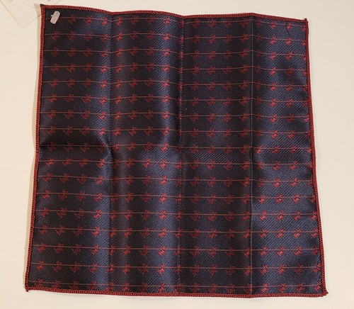 Pocket Square with Embroidered Edge - Animal Patterns - "Silky" Canadian Product - Picture 5 of 7