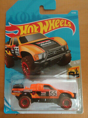 Hot Wheels 2021 Baja Blazers 3//10 Toyota Off-Road Truck 4//250 orange