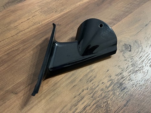 Range Rover MK4 L405 GENUINE RIGHT Mirror Bottom Trim 2042.3012 - Picture 9 of 10
