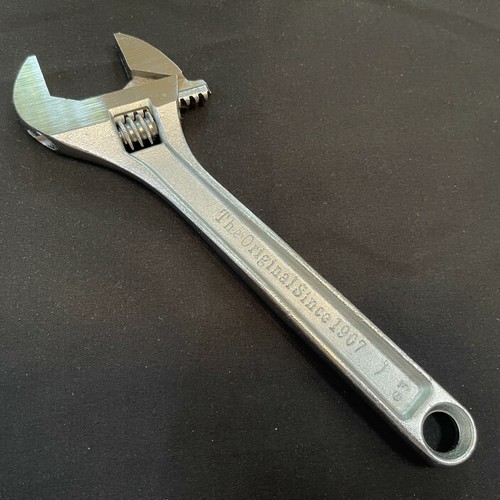 New Crescent 8" AC18 Adjustable Crescent Wrench Chrome Tool "The Original" - Picture 2 of 7