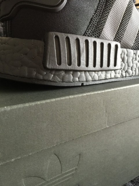 Adidas nmd r1 runner s31508 triple nero og impulso formatori 41 Adidas nmd r1 runner s31508 triple nero og impulso formatori 41
