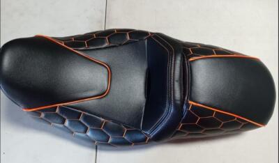 OS&D Advanblack COBRA SEAT WITH ORANGE STITCHING FOR 08 UP HARLEY TOURING