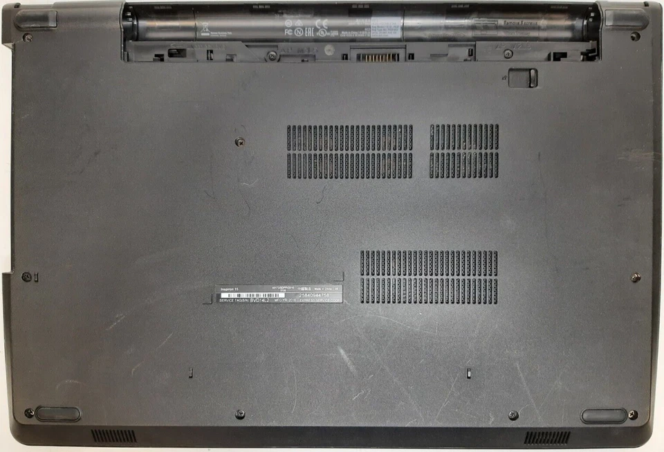 Laptop Dell Inspiron 15-3565 AMD A6-9200 8GB RAM SIN SSD SIN BATERÍA SIN RD Foto 4 de 4