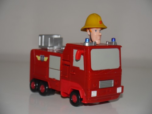 Fireman Sam Convertible Jupiter Fire Engine Transforming to Fireman Sam_QW8 - Picture 3 of 14