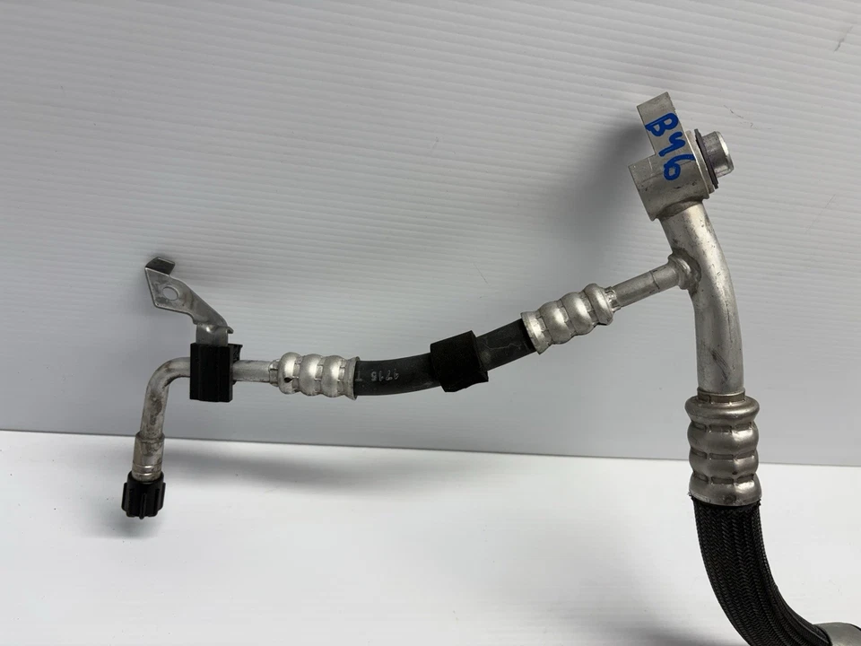 BMW 750I XDRIVE G12 2016-17 4,4 L AIRE ACONDICIONADO MANGUERA DE SUCCIÓN TUBO FABRICANTE DE EQUIPOS ORIGINALES Foto 2 de 4