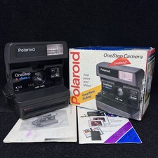 Vtg Polaroid OneStep 600 CloseUp Instant Film Camera Point & Shoot.