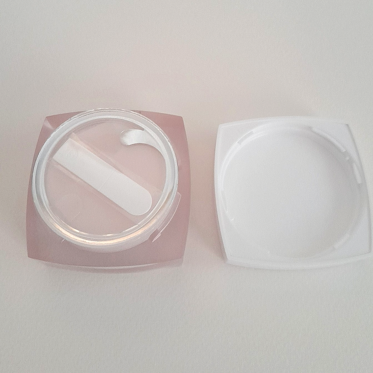 Chanel Le Blanc Creme Healthy Light Creator 50mL/ 1.7oz NIB 100