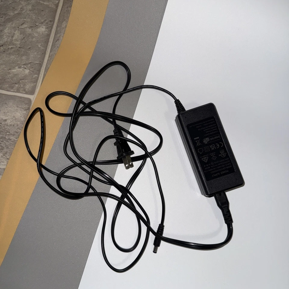 Neewer Photo Studio RGBW Caja de Luz con Control Remoto Infrarrojo Plegable Foto 4 de 4