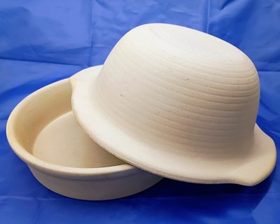 Pampered Chef Stoneware 8'' Round Mini-Baker #1470 & 9'' Mini-baking Bowl #1475