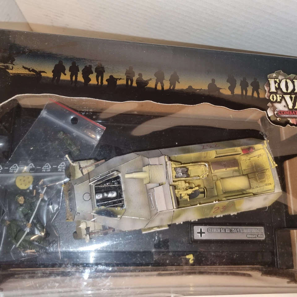 1/32 Forces of Valor 81510 German Sd. Kfz. 251/9 Kanonenwagen Hungary 1945 - Bild 2 von 3